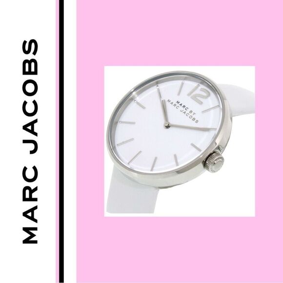 Marc Jacobs Authentic MBM1361 Peggy White Leather Women's Quartz Strap Watch - Picture 2 of 4